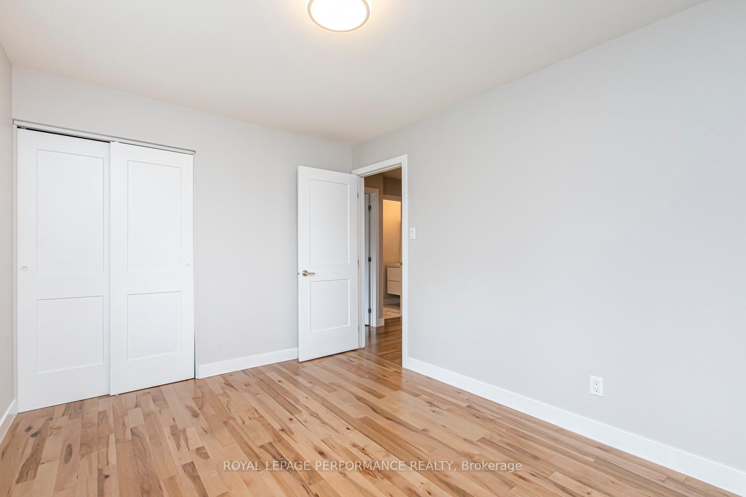 Photo 11 of 84 Lockhart Avenue N, Ottawa, Woodroffe — HOMEH