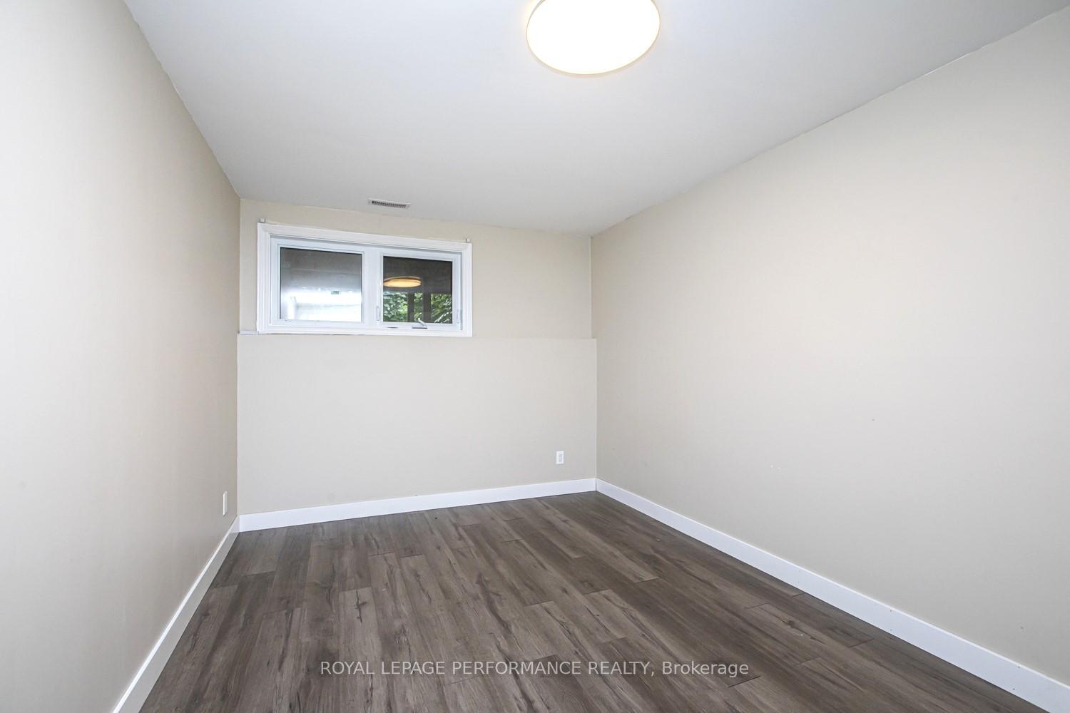 Photo 14 of 84 Lockhart Avenue N, Ottawa, Woodroffe — HOMEH