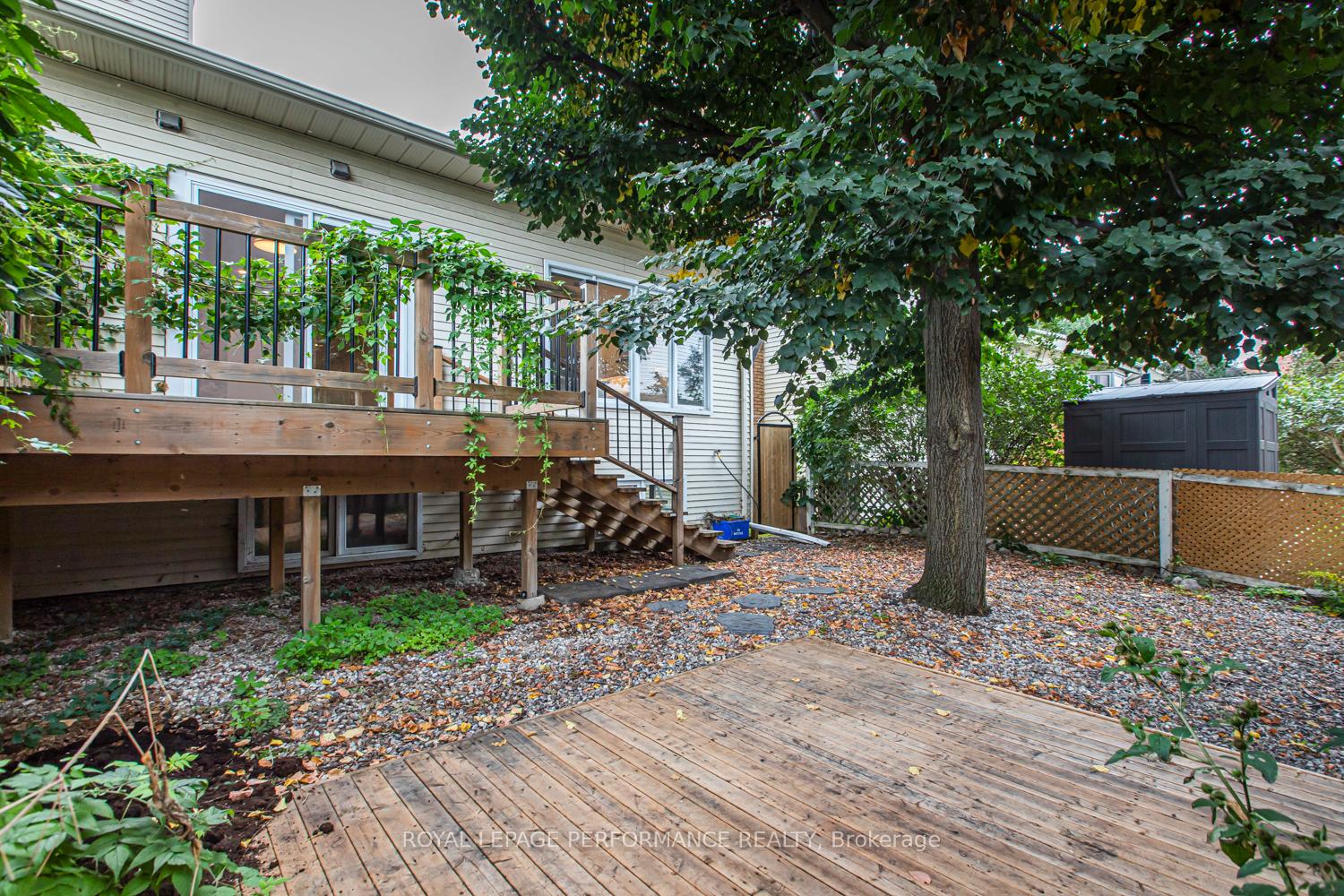 Photo 16 of 84 Lockhart Avenue N, Ottawa, Woodroffe — HOMEH