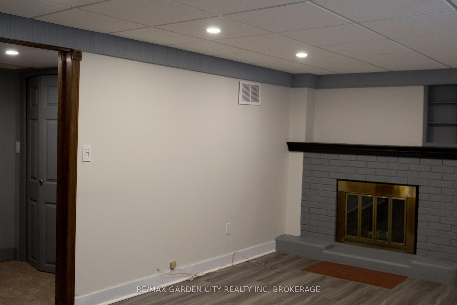 Photo 53 of 22 Currie Street, St. Catharines, Facer — HOMEH