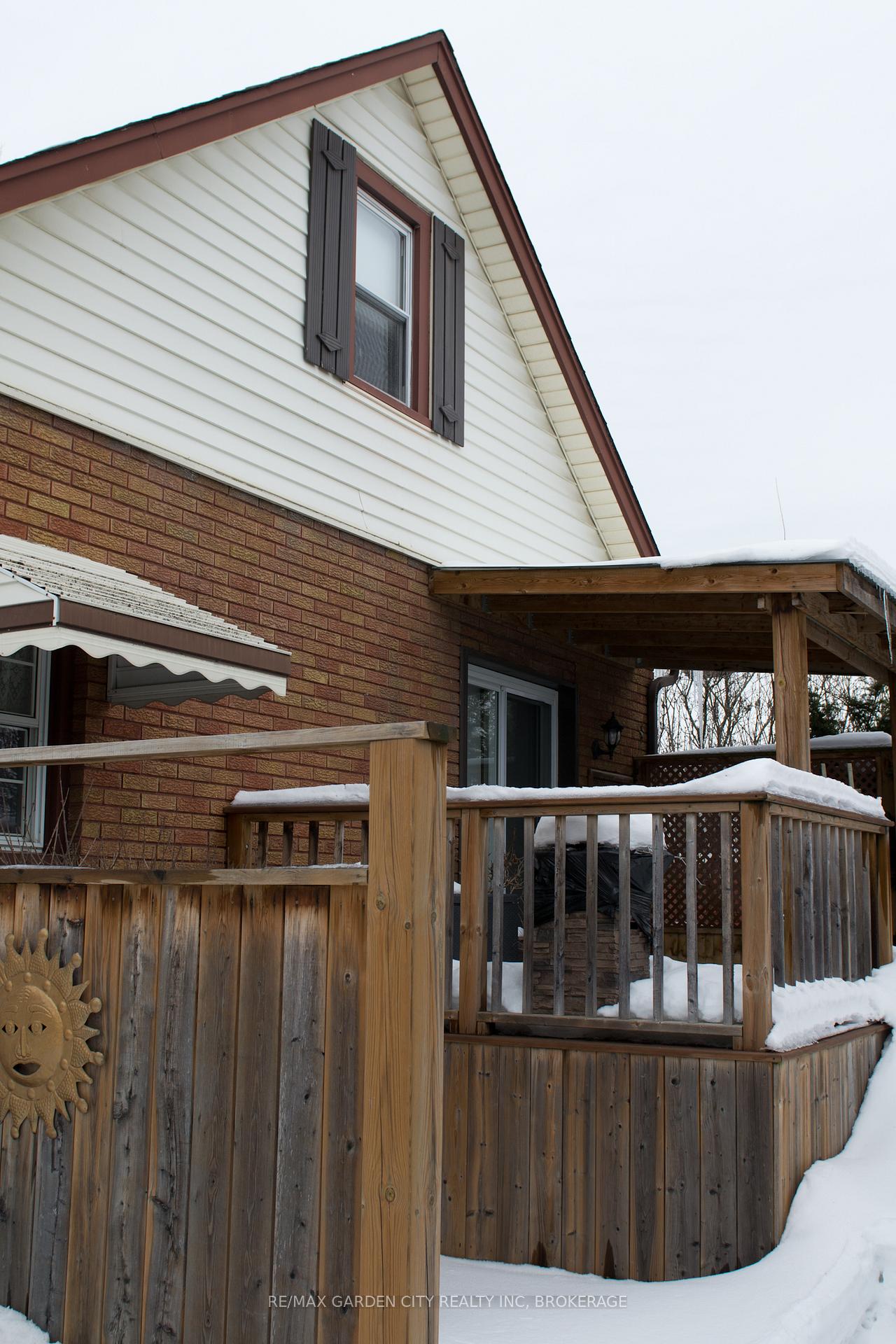 Photo 85 of 22 Currie Street, St. Catharines, Facer — HOMEH