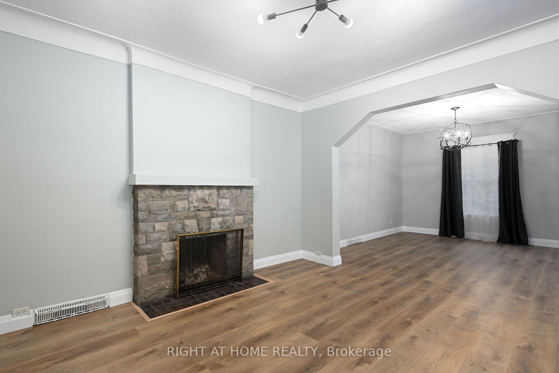 Photo 5 of 30 Fairleigh Avenue N, Hamilton, Gibson — HOMEH