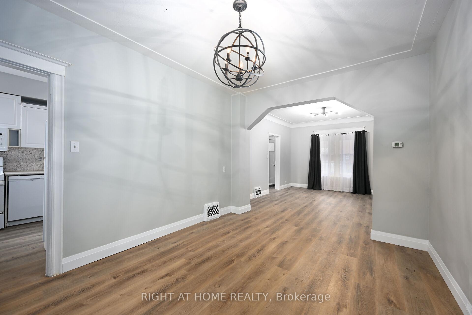Photo 7 of 30 Fairleigh Avenue N, Hamilton, Gibson — HOMEH