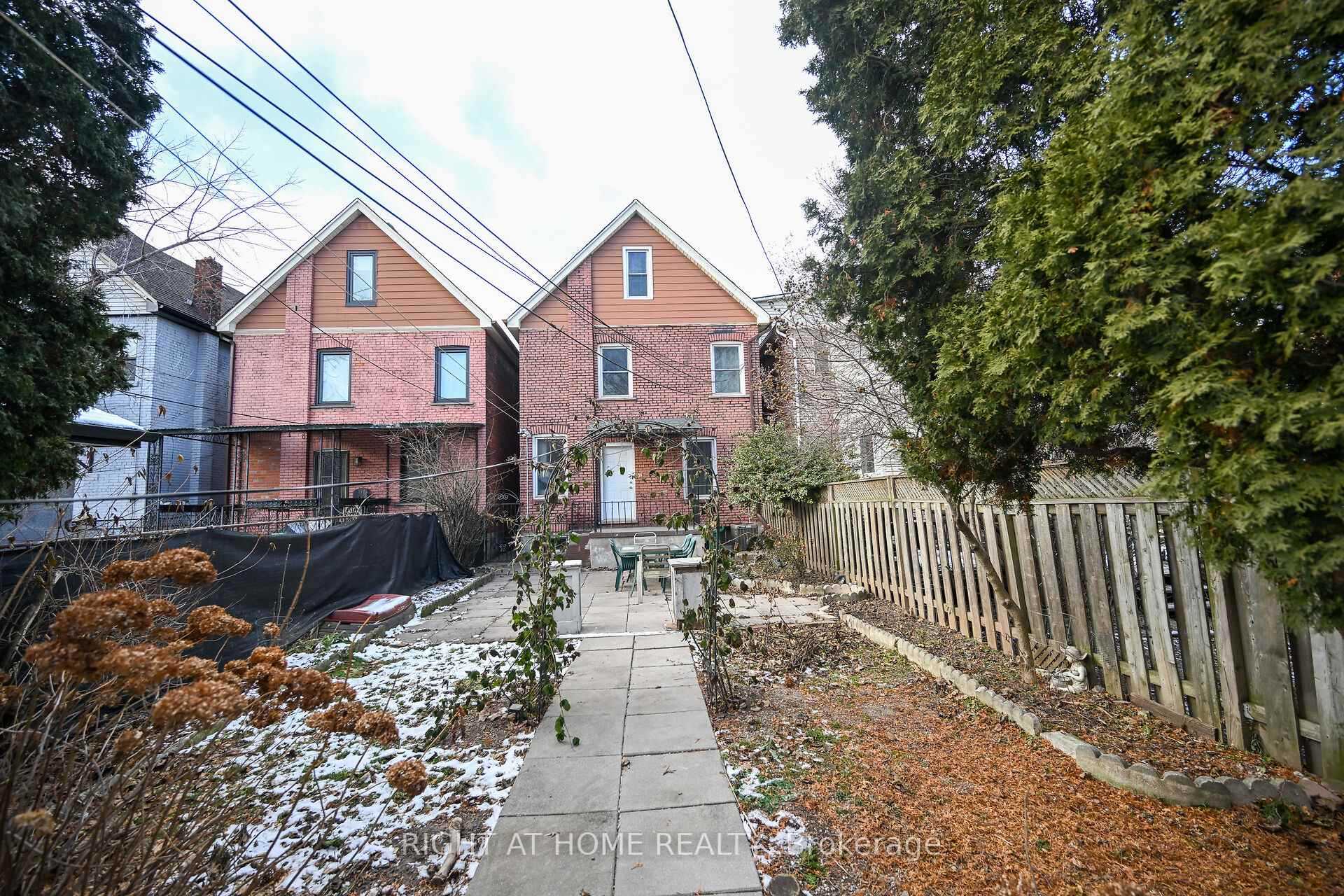 Photo 19 of 30 Fairleigh Avenue N, Hamilton, Gibson — HOMEH