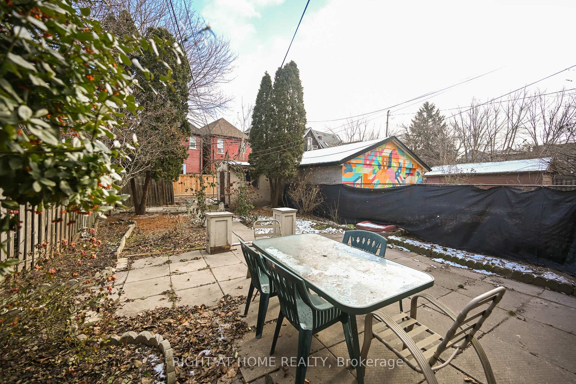 Photo 21 of 30 Fairleigh Avenue N, Hamilton, Gibson — HOMEH
