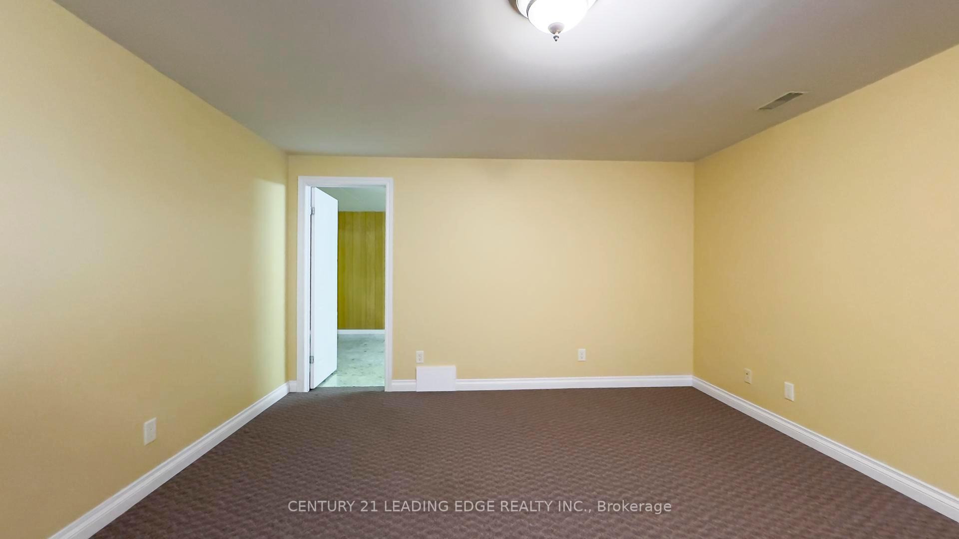 Photo 17 of 221 Suncoast Drive E, Goderich, Goderich (Town) — HOMEH