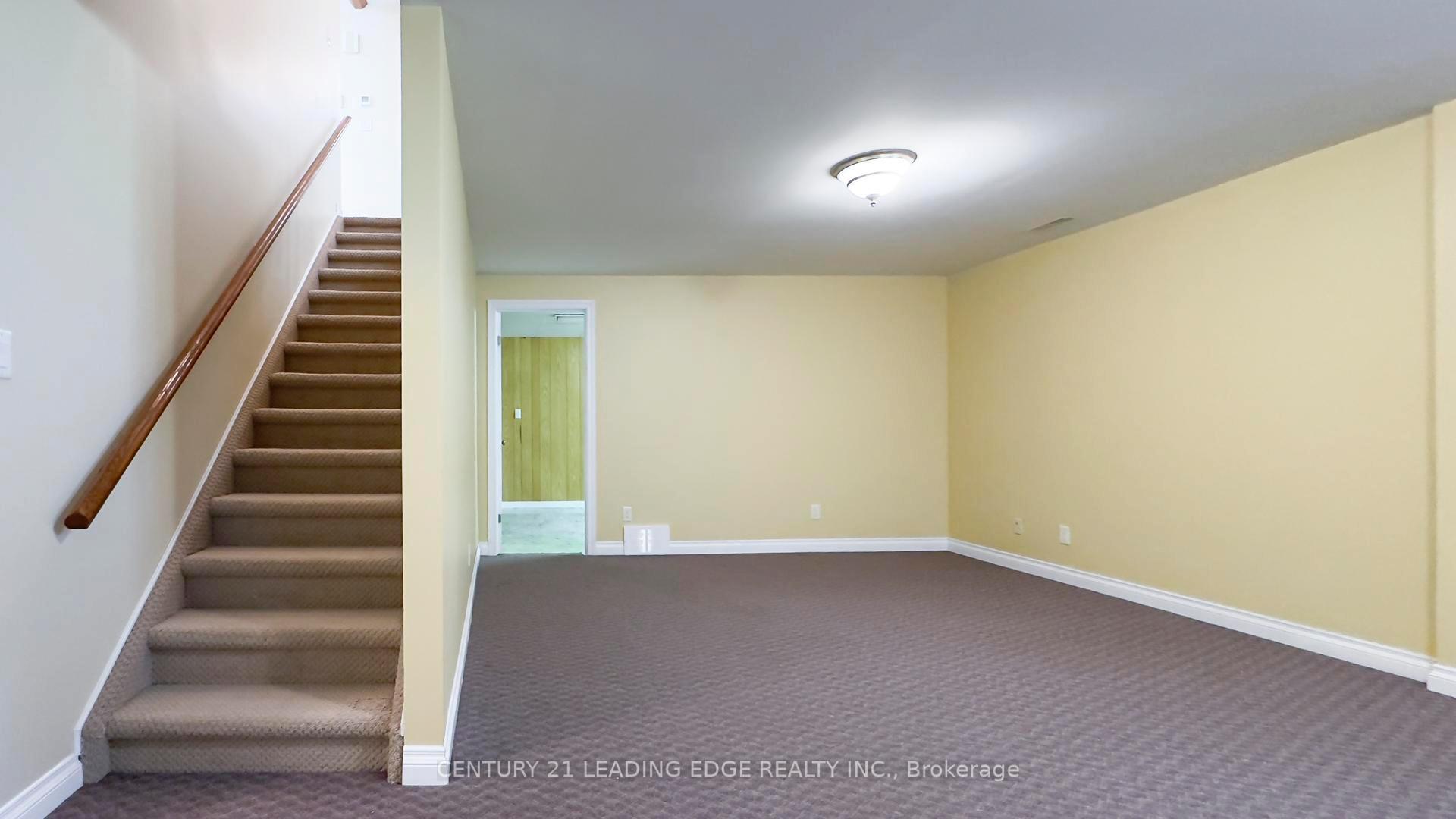 Photo 33 of 221 Suncoast Drive E, Goderich, Goderich (Town) — HOMEH