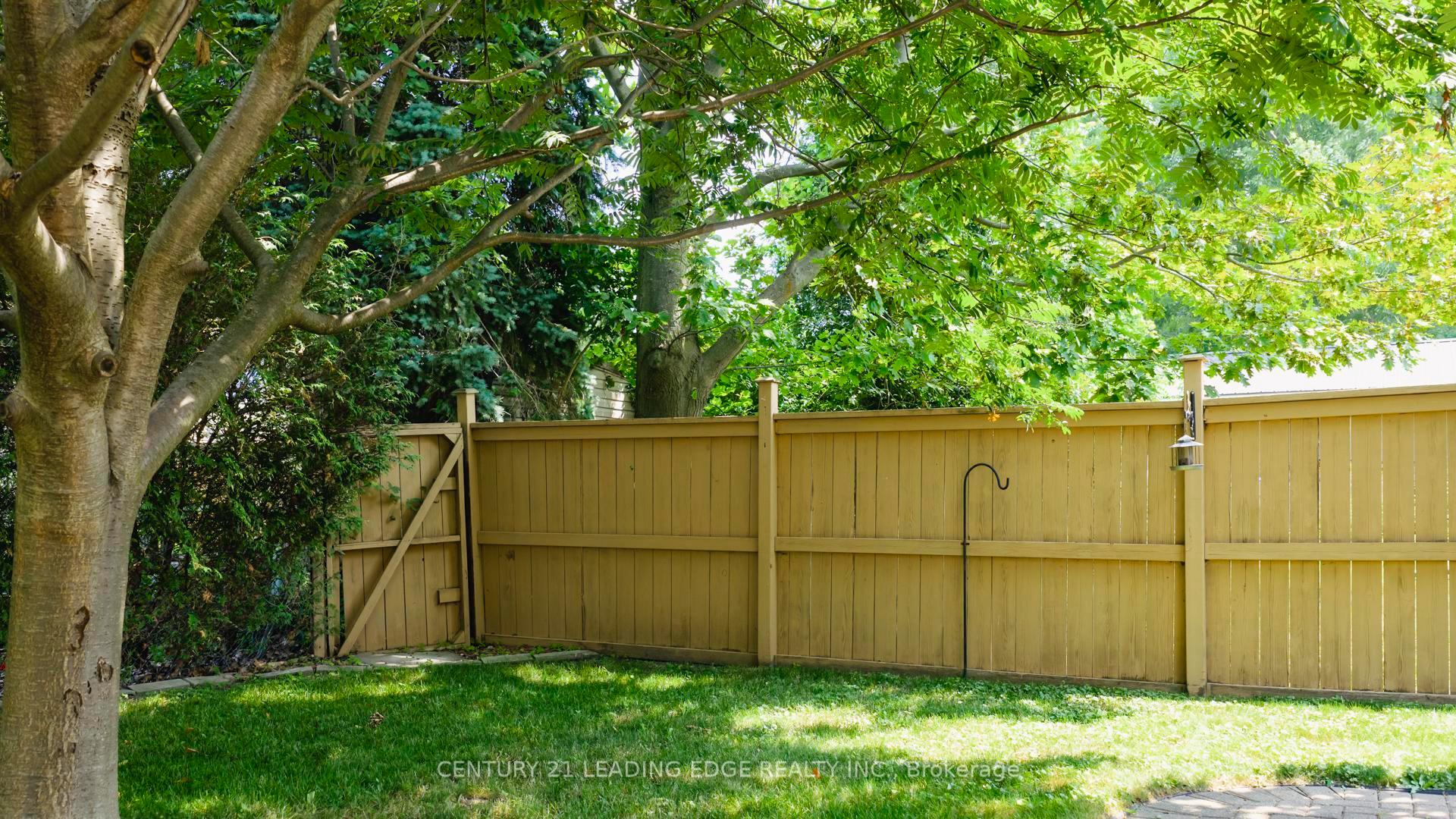 Photo 42 of 221 Suncoast Drive E, Goderich, Goderich (Town) — HOMEH