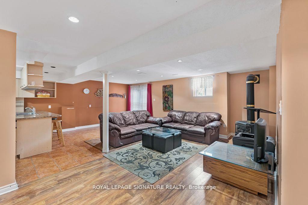 Photo 23 of 102 Pennyroyal Crescent, Brampton, Bramalea North Industrial — HOMEH