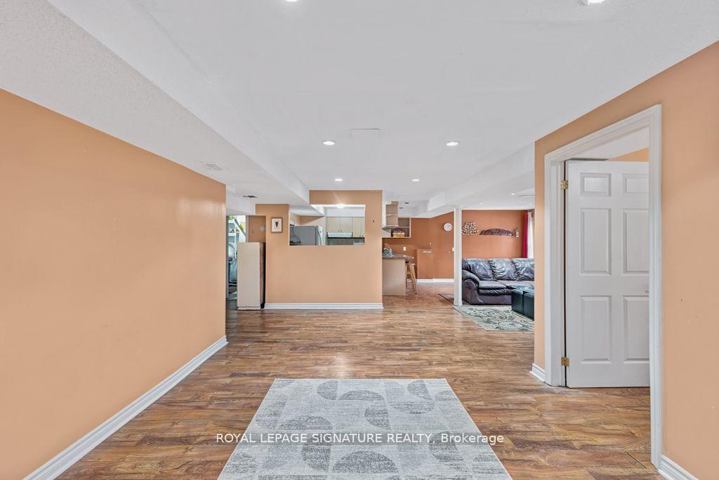 Photo 28 of 102 Pennyroyal Crescent, Brampton, Bramalea North Industrial — HOMEH