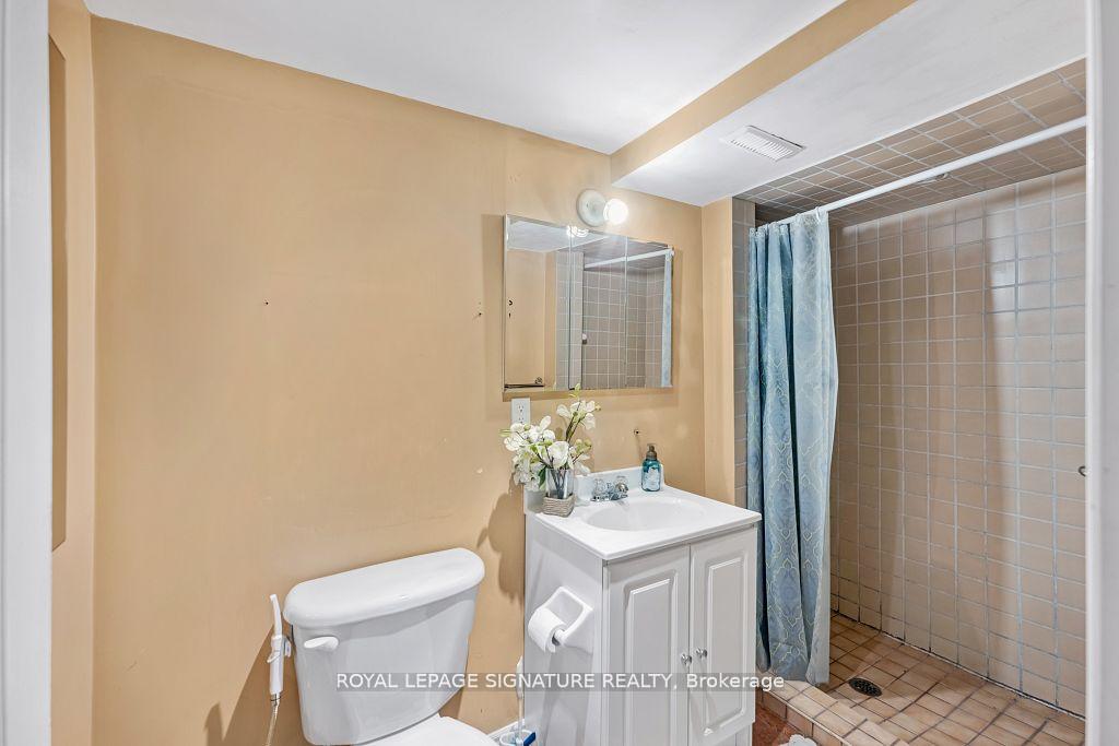 Photo 30 of 102 Pennyroyal Crescent, Brampton, Bramalea North Industrial — HOMEH