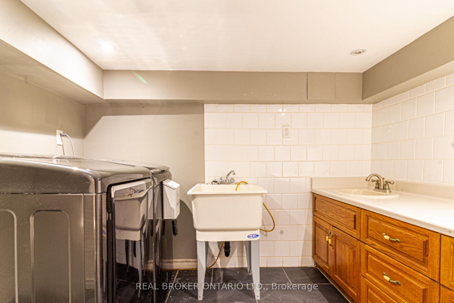 Photo 40 of 165 Leinster Avenue N, Hamilton, Stripley — HOMEH