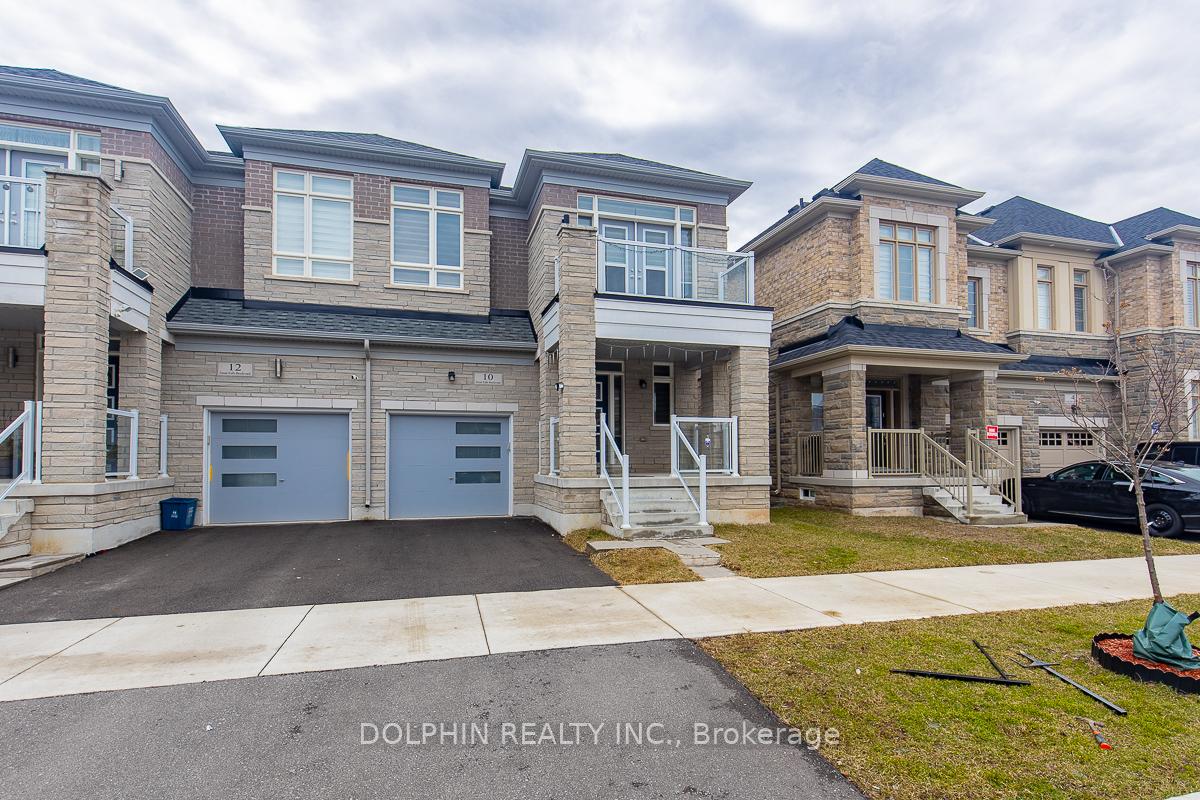 Photo 3 of 10 Great Falls Boulevard, Hamilton, Waterdown — HOMEH