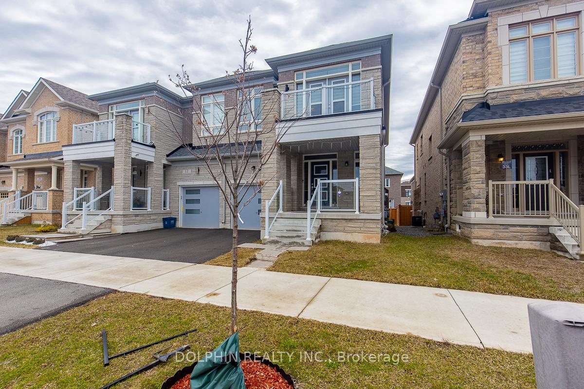 Photo 5 of 10 Great Falls Boulevard, Hamilton, Waterdown — HOMEH