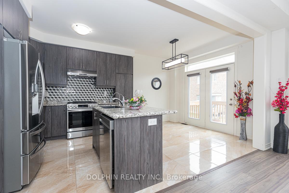 Photo 17 of 10 Great Falls Boulevard, Hamilton, Waterdown — HOMEH