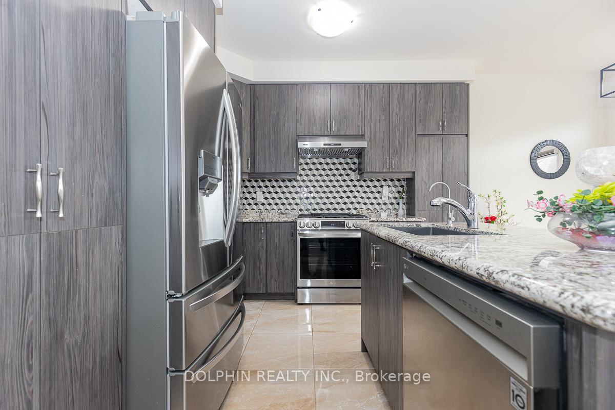 Photo 18 of 10 Great Falls Boulevard, Hamilton, Waterdown — HOMEH