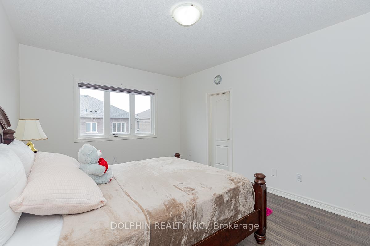 Photo 24 of 10 Great Falls Boulevard, Hamilton, Waterdown — HOMEH