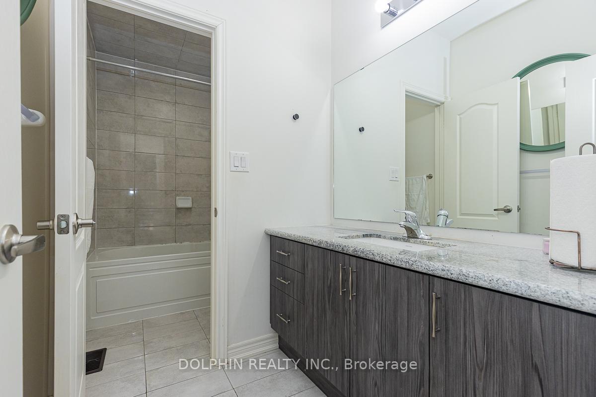 Photo 35 of 10 Great Falls Boulevard, Hamilton, Waterdown — HOMEH