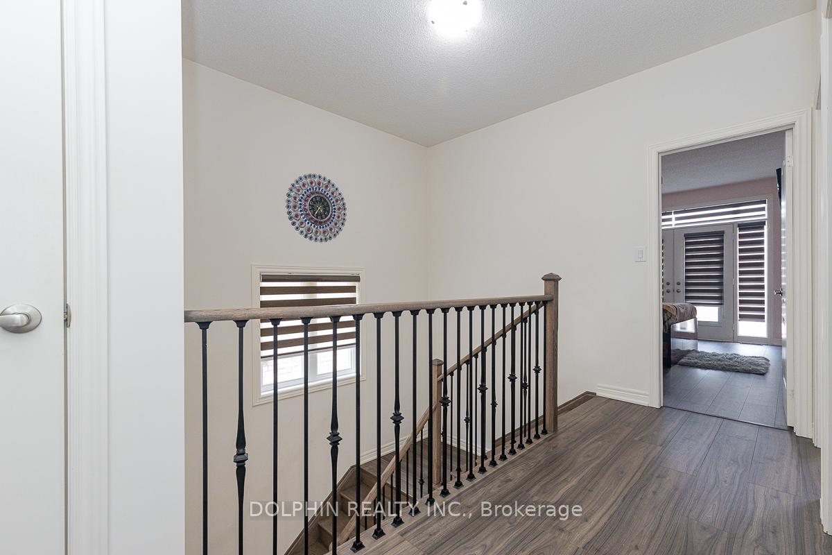Photo 36 of 10 Great Falls Boulevard, Hamilton, Waterdown — HOMEH