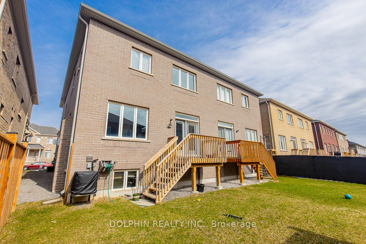 Photo 38 of 10 Great Falls Boulevard, Hamilton, Waterdown — HOMEH