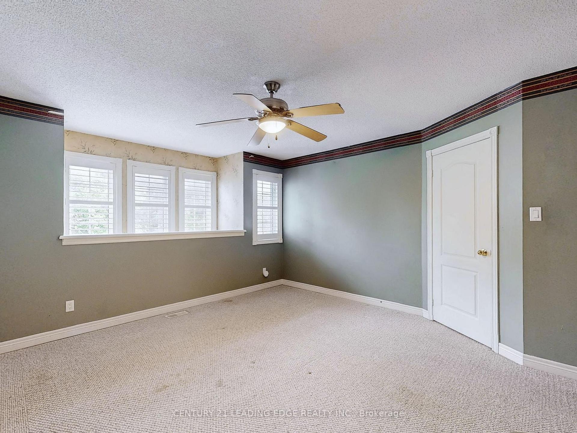 Photo 16 of 977 Lake Drive E, Georgina, Sutton & Jackson's Point — HOMEH
