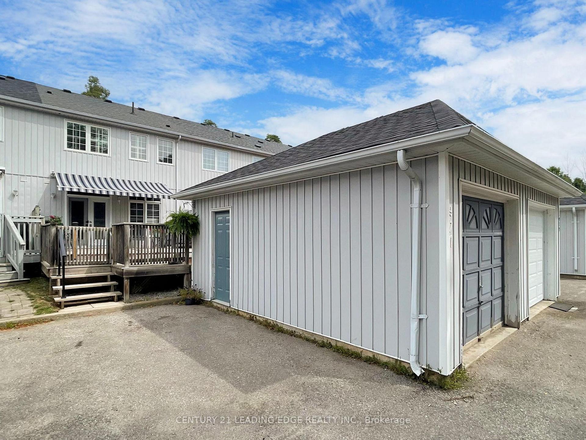 Photo 31 of 977 Lake Drive E, Georgina, Sutton & Jackson's Point — HOMEH