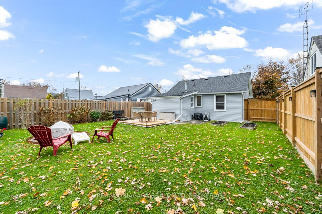 Photo 23 of 4 Beverly Street, St. Catharines, Oakdale — HOMEH