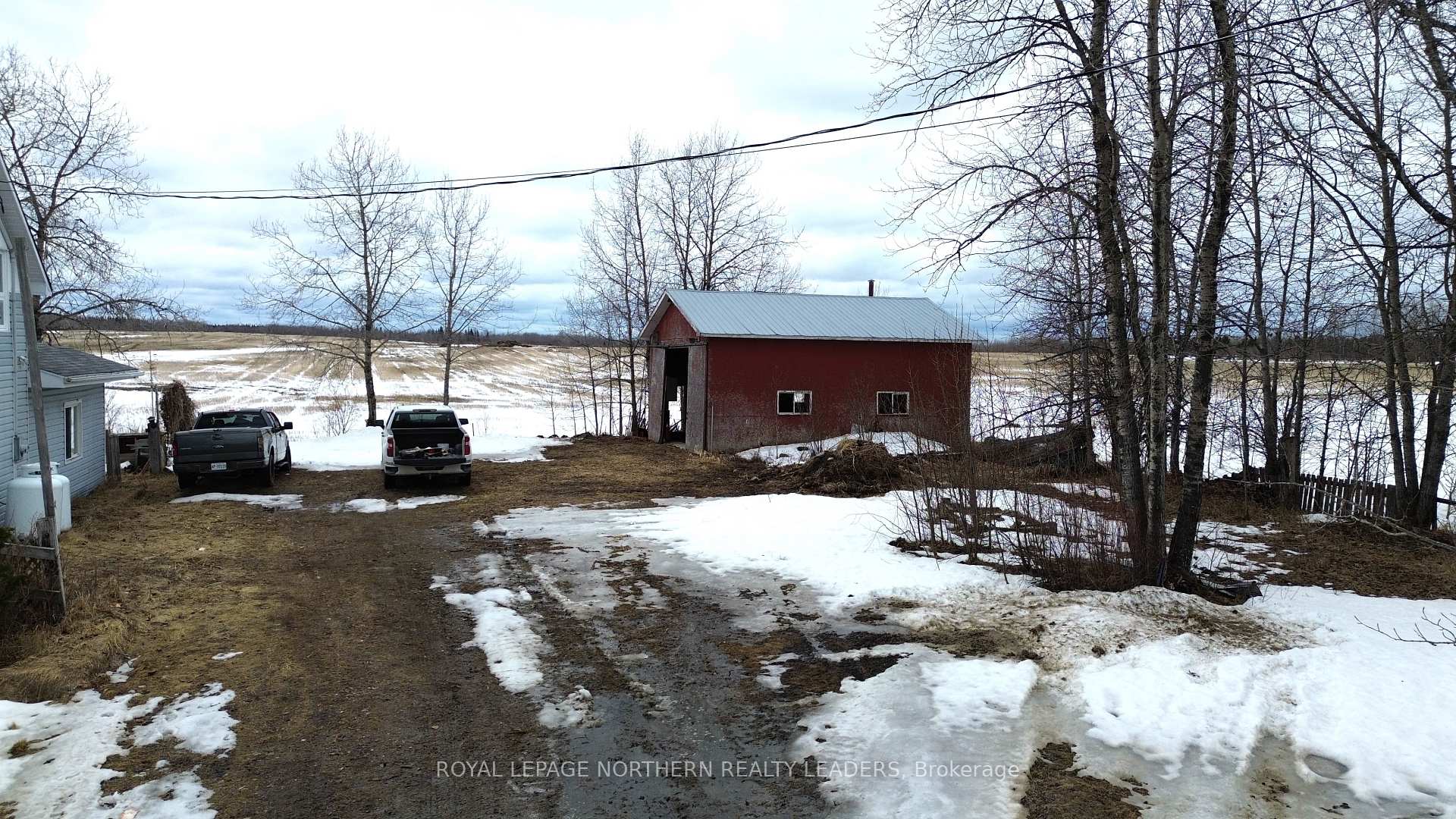 Photo 3 of 760 Glackmeyer Concession Rd 10 & 11, Cochrane — HOMEH