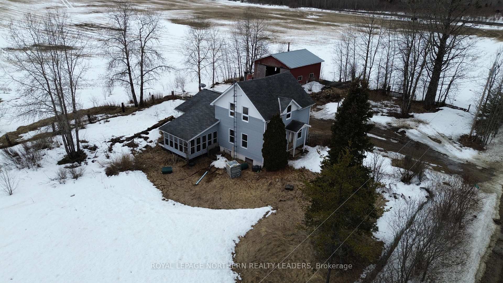 Photo 4 of 760 Glackmeyer Concession Rd 10 & 11, Cochrane — HOMEH
