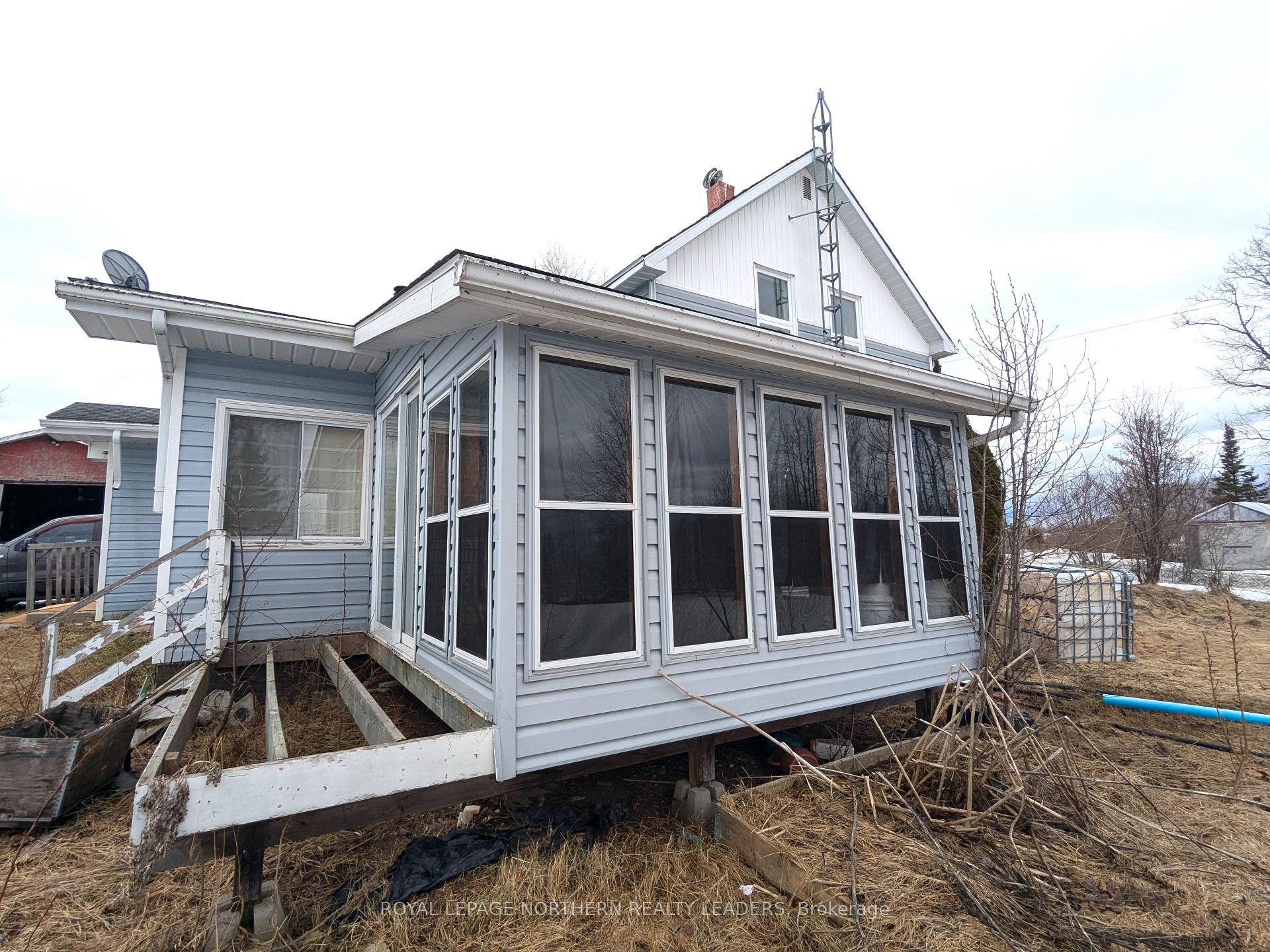 Photo 10 of 760 Glackmeyer Concession Rd 10 & 11, Cochrane — HOMEH