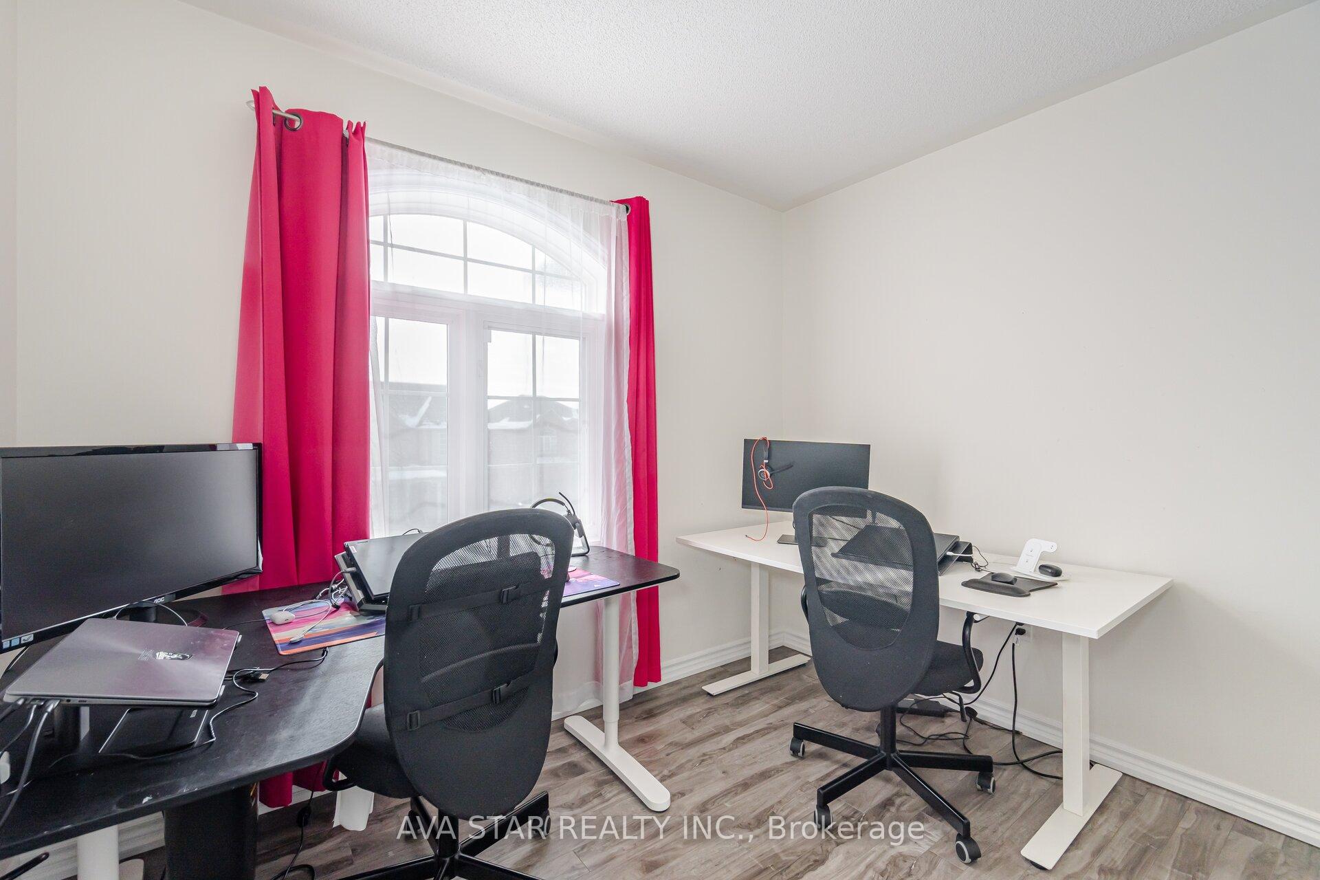 Photo 17 of 13 Brambirch Crescent, Brampton, Northwest Sandalwood Parkway — HOMEH