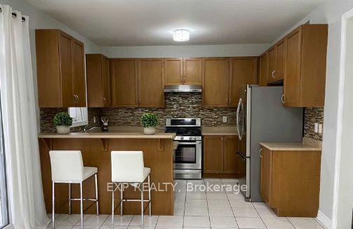 Photo 2 of 43 Summitgreen Crescent, Brampton, Sandringham-Wellington — HOMEH