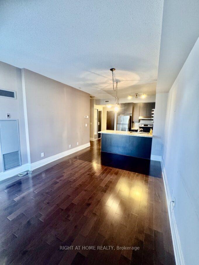 Photo 6 of Unit 518, 39 Upper Duke Crescent, Markham, Unionville — HOMEH