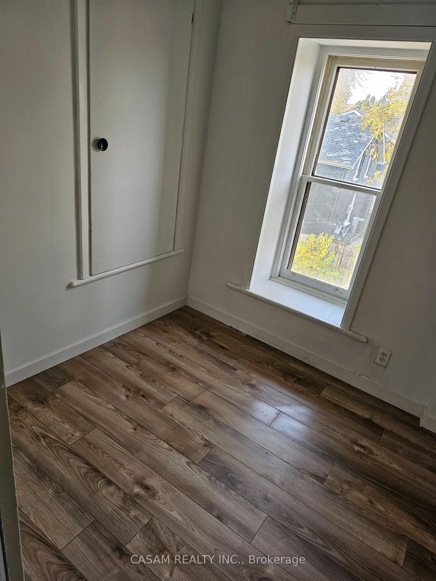 Photo 7 of Unit Upper, 68 Ainslie Street S, Cambridge — HOMEH