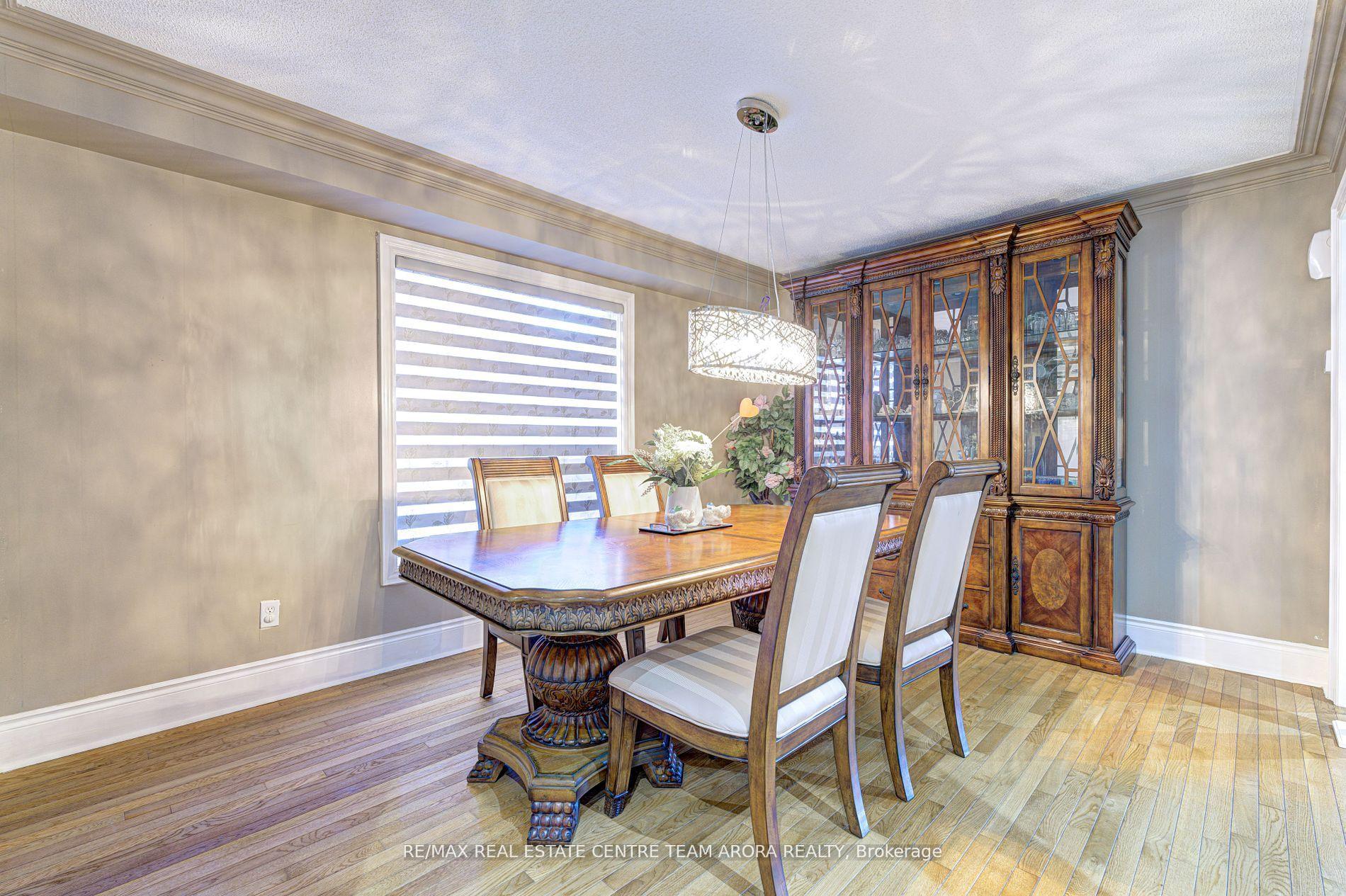 Photo 6 of 14 River Rock Crescent, Brampton, Fletcher's Meadow — HOMEH