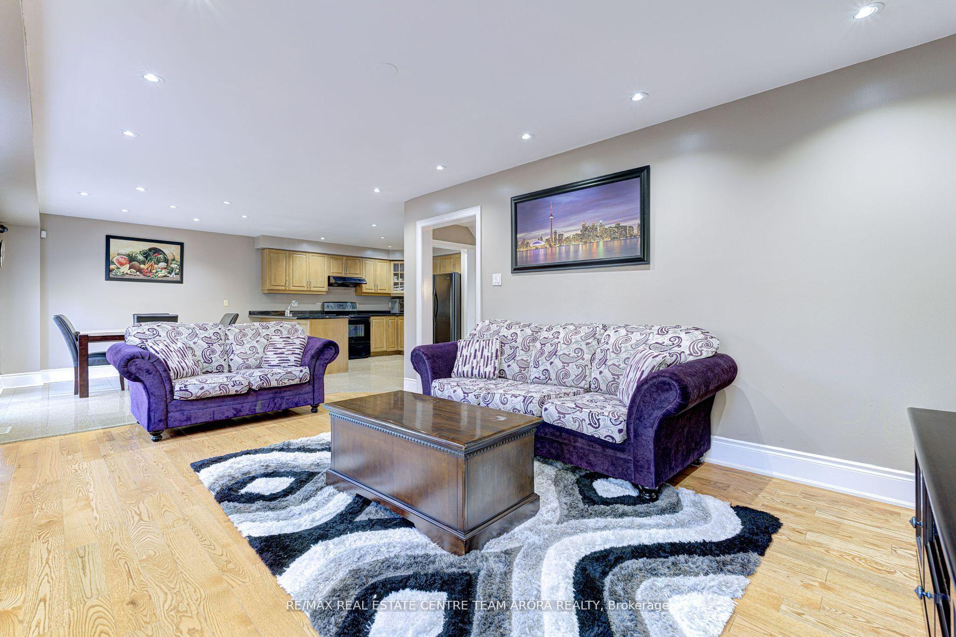 Photo 10 of 14 River Rock Crescent, Brampton, Fletcher's Meadow — HOMEH