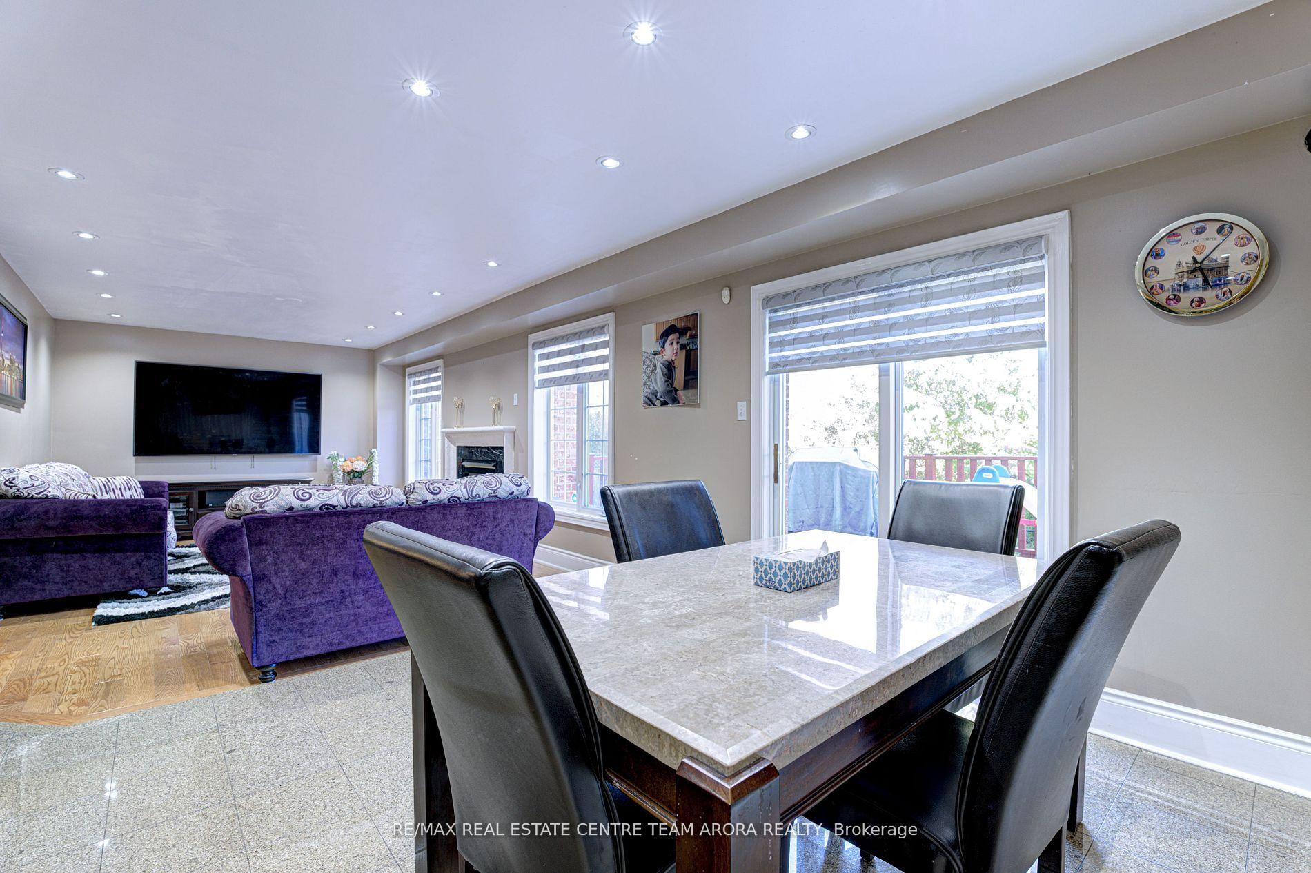 Photo 11 of 14 River Rock Crescent, Brampton, Fletcher's Meadow — HOMEH