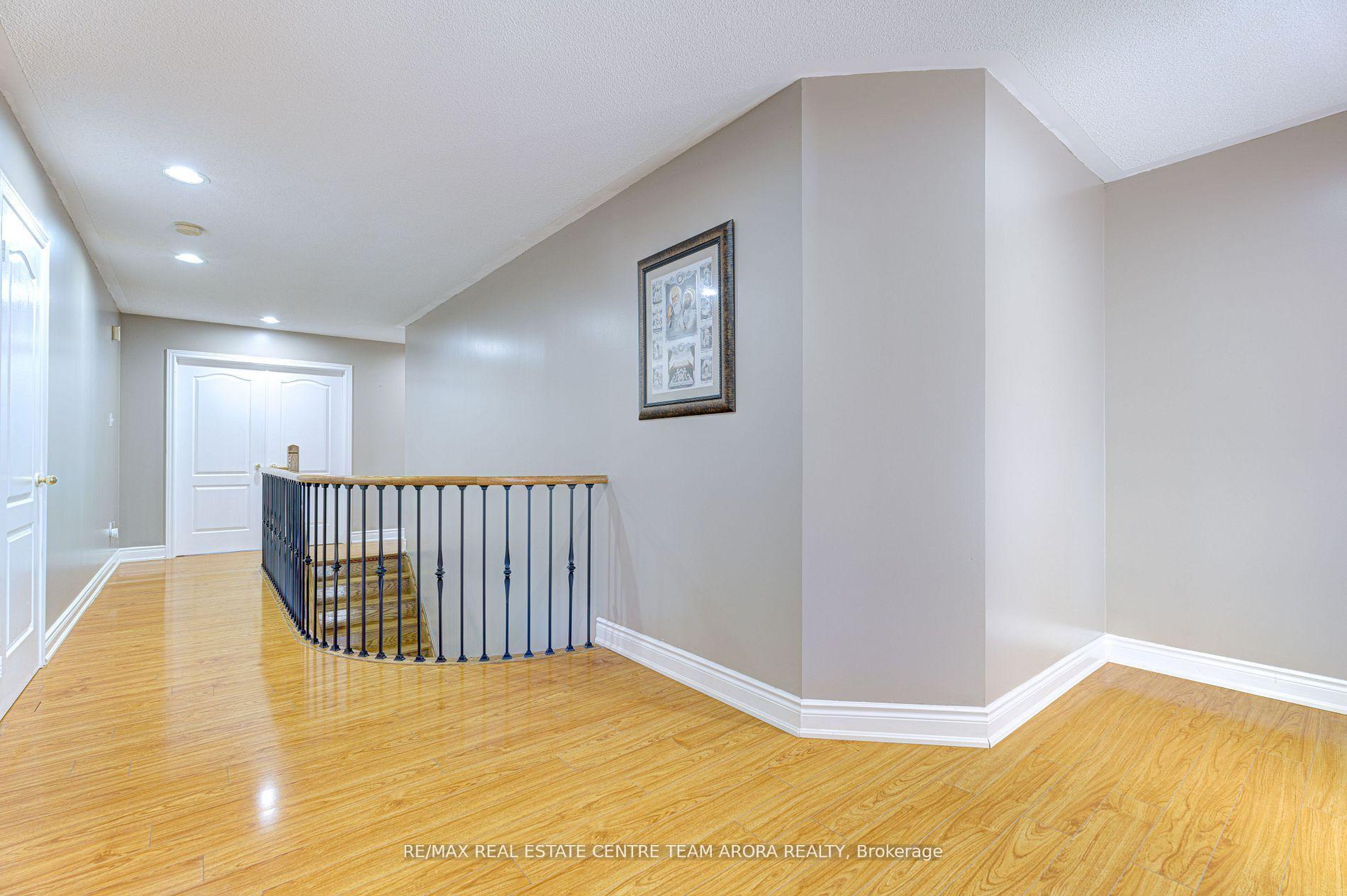 Photo 16 of 14 River Rock Crescent, Brampton, Fletcher's Meadow — HOMEH