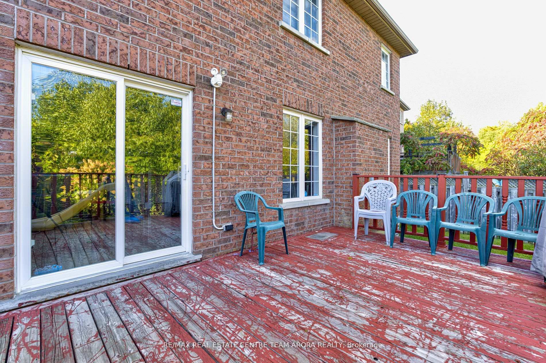 Photo 35 of 14 River Rock Crescent, Brampton, Fletcher's Meadow — HOMEH