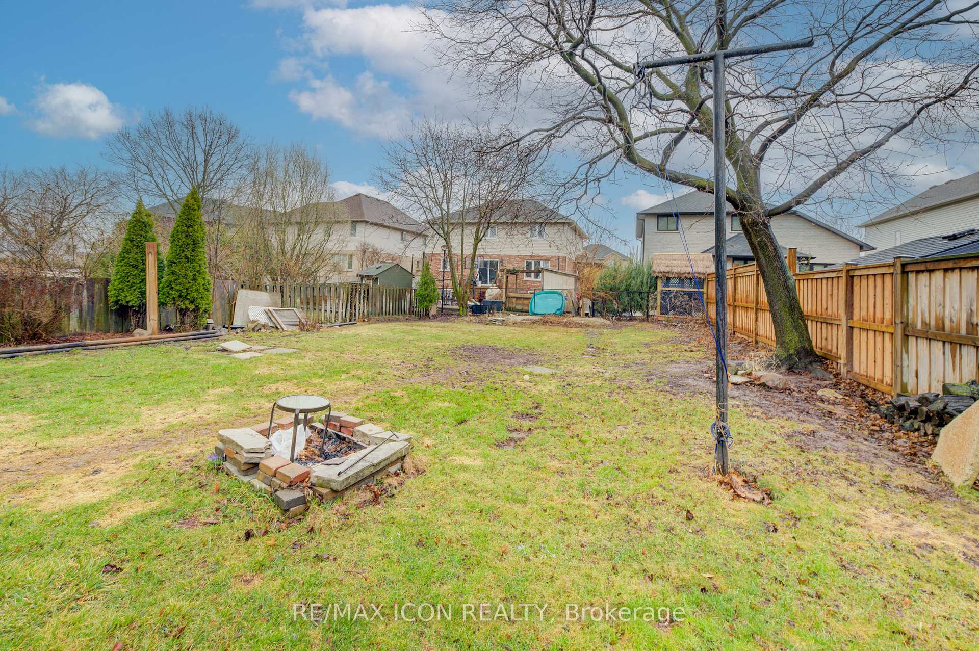 Photo 41 of 288 Winona Road, Hamilton, Winona — HOMEH