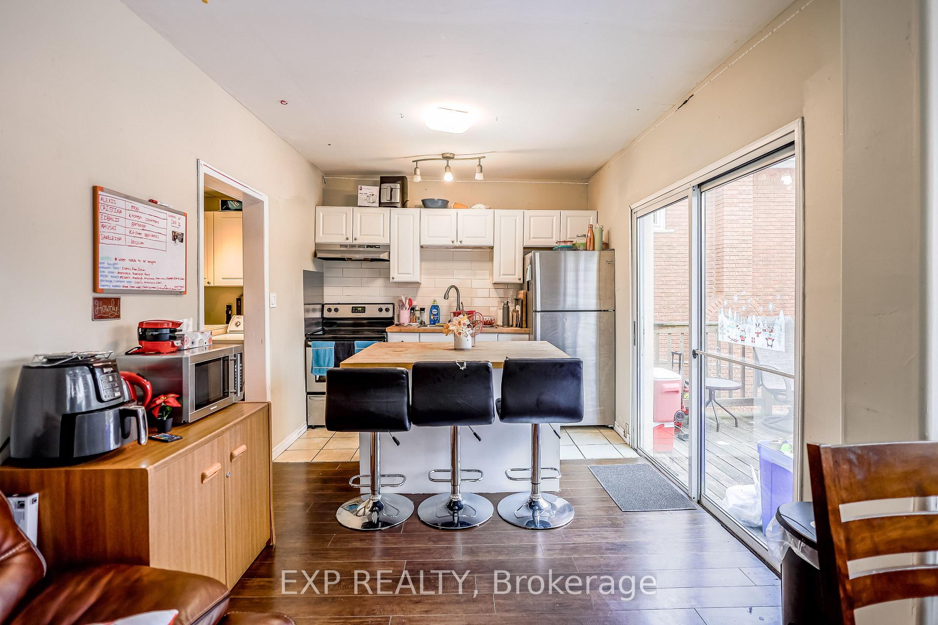 Photo 5 of 39 Broadway Avenue, Hamilton, Ainslie Wood — HOMEH