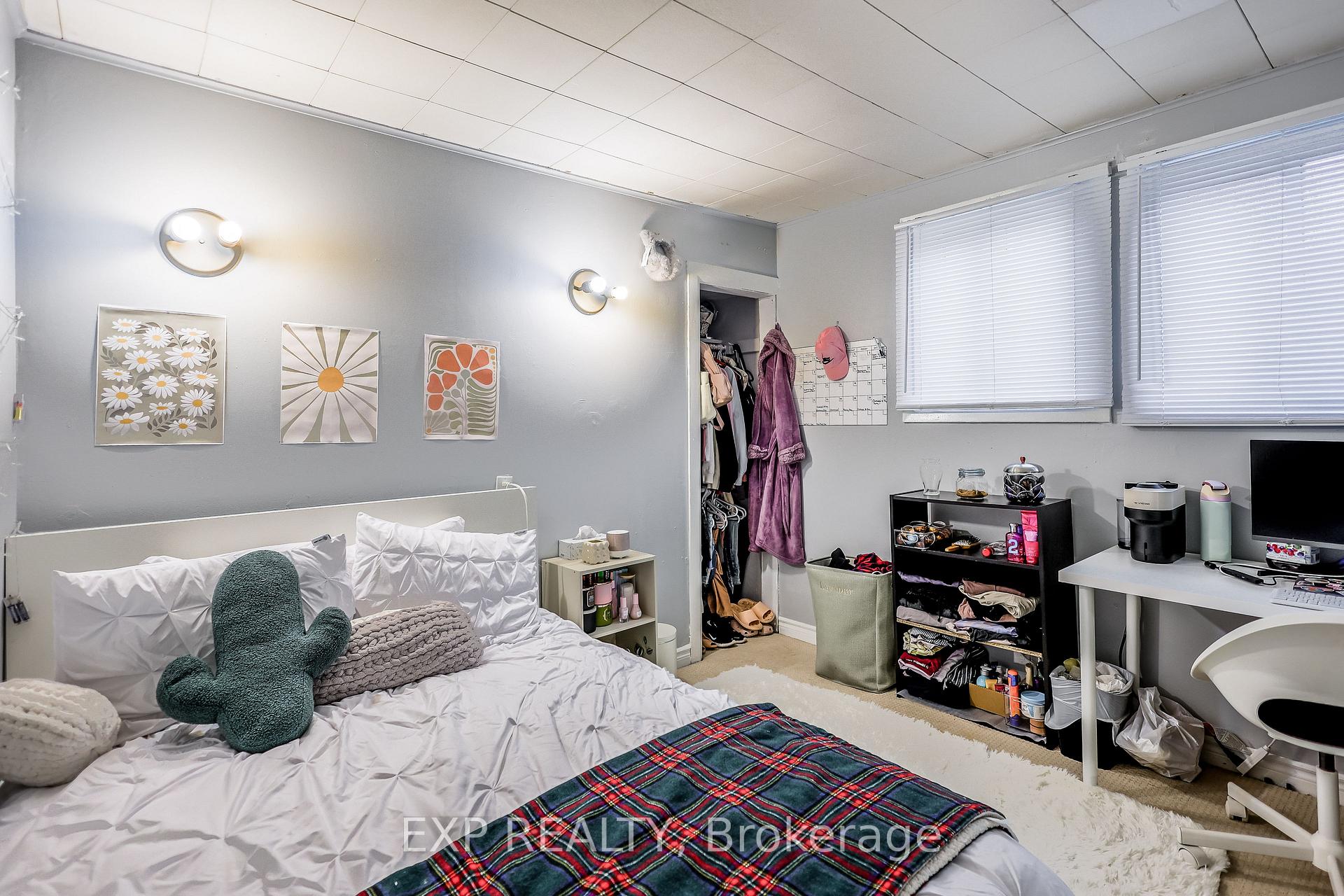 Photo 12 of 39 Broadway Avenue, Hamilton, Ainslie Wood — HOMEH