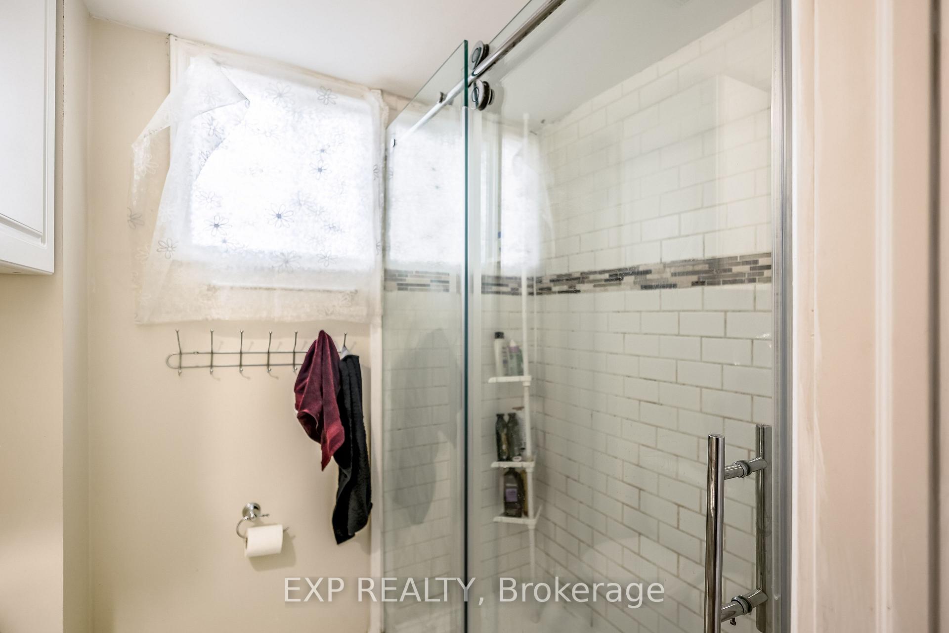 Photo 15 of 39 Broadway Avenue, Hamilton, Ainslie Wood — HOMEH