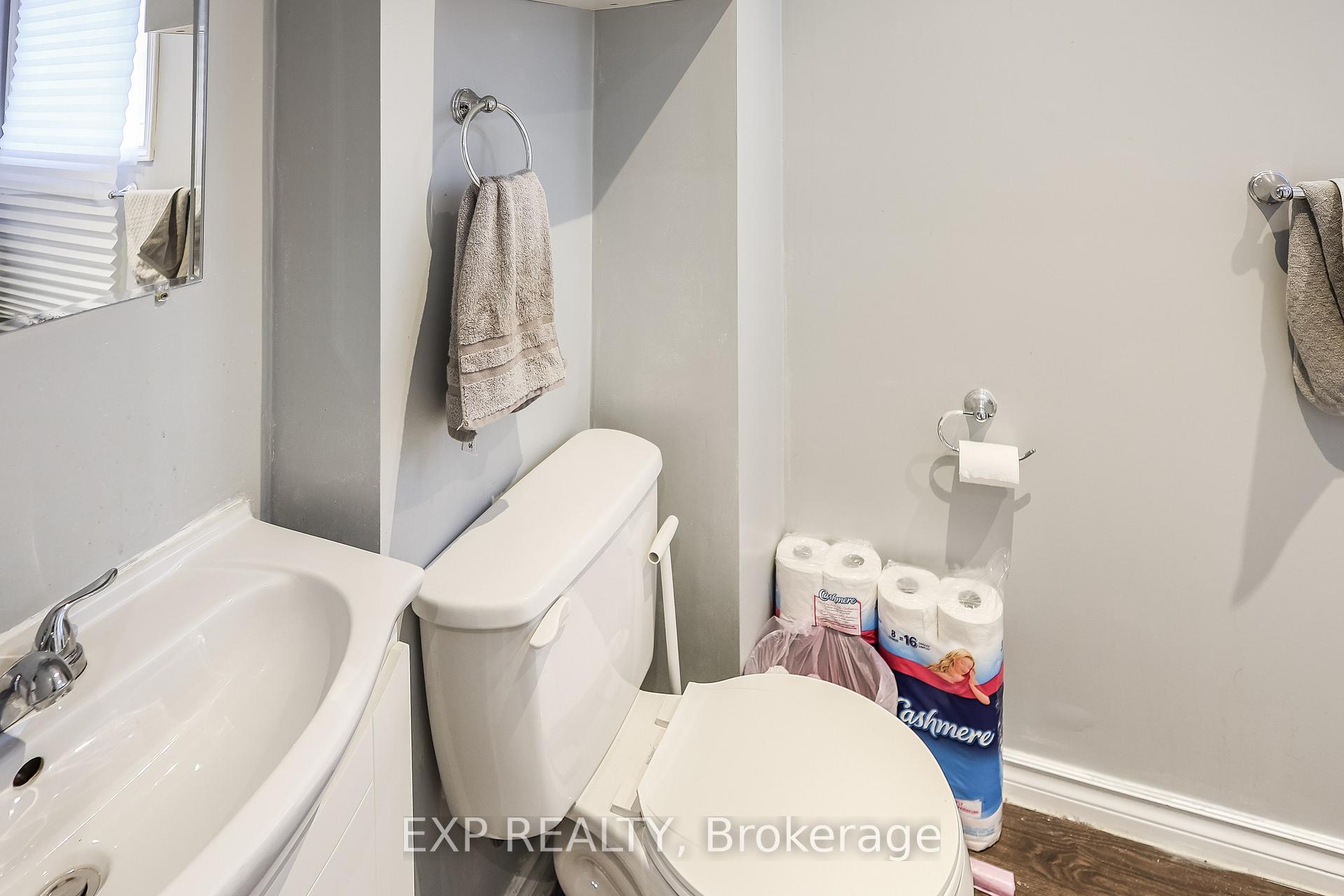 Photo 16 of 39 Broadway Avenue, Hamilton, Ainslie Wood — HOMEH