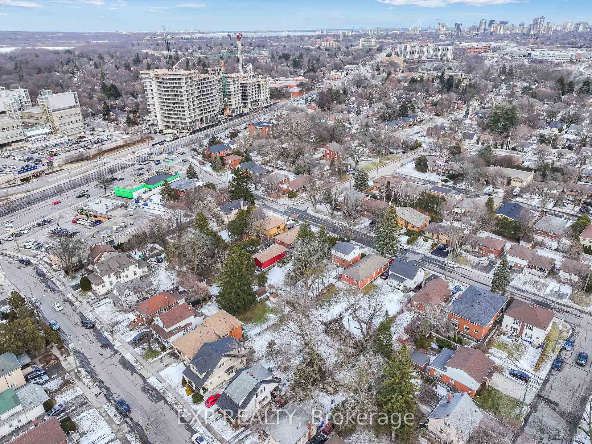 Photo 23 of 39 Broadway Avenue, Hamilton, Ainslie Wood — HOMEH