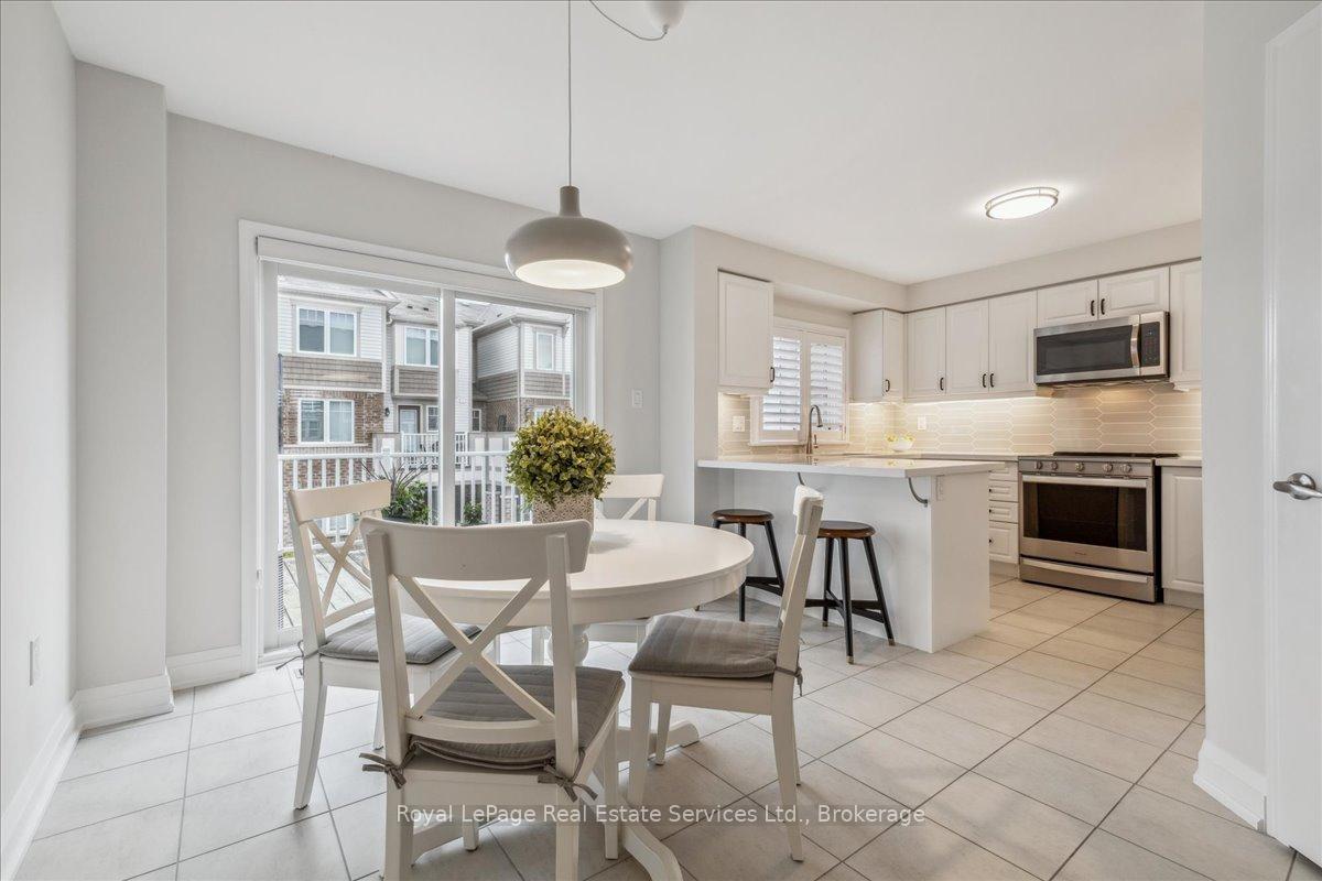 Photo 9 of Unit 72, 22 Spring Creek Drive, Hamilton, Waterdown — HOMEH