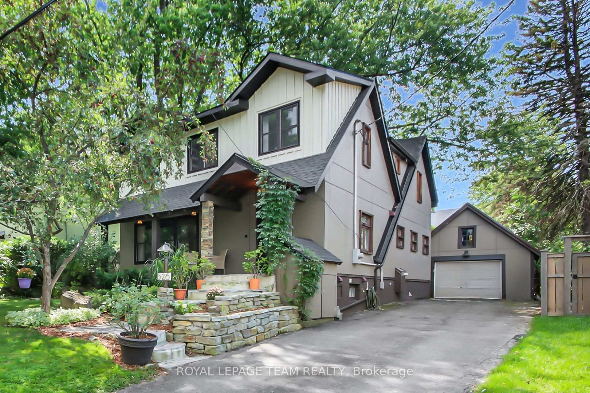 Front of 526 Highland Avenue