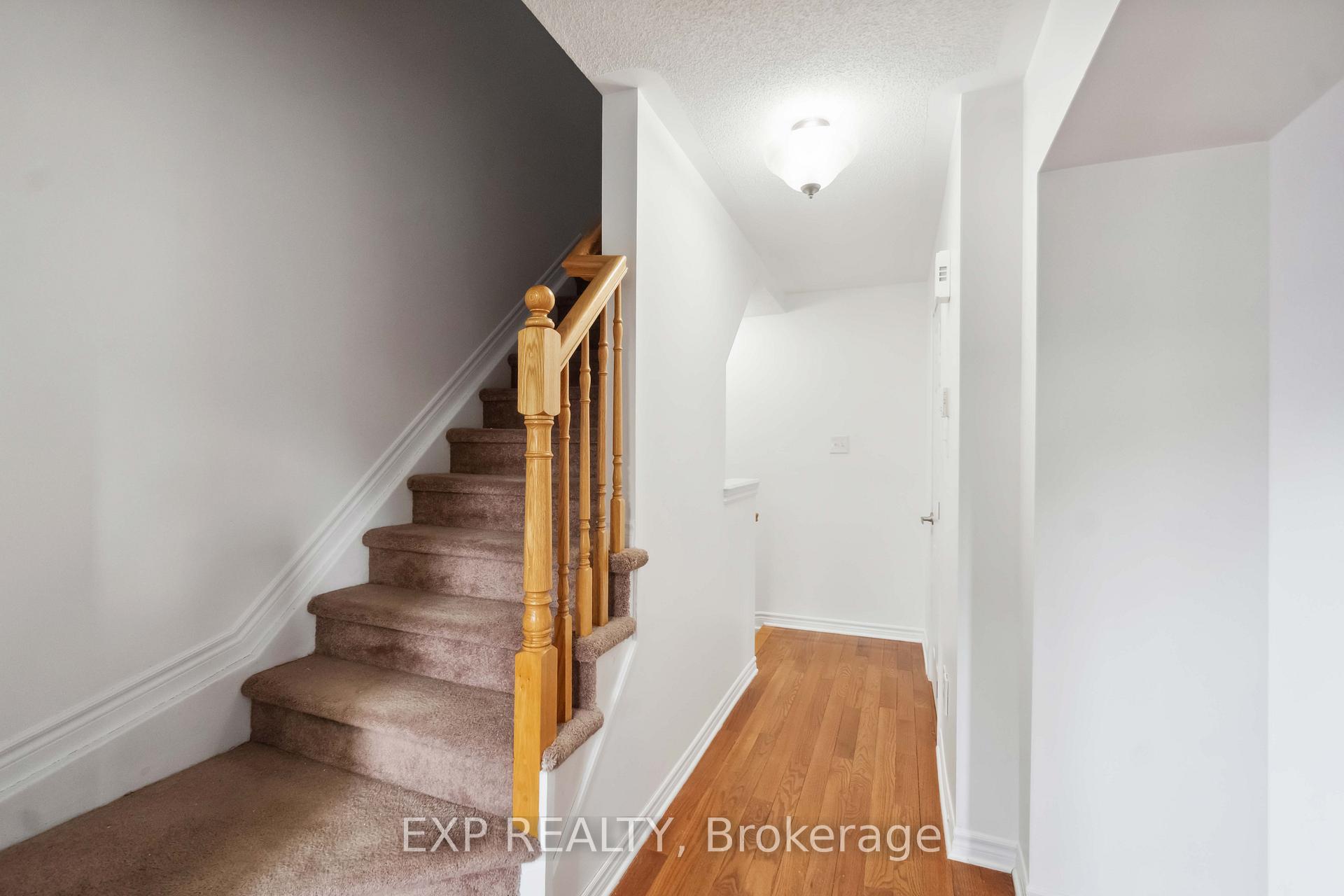Photo 2 of 2307 Blue Aster Street, Ottawa, Barrhaven - Half Moon Bay — HOMEH