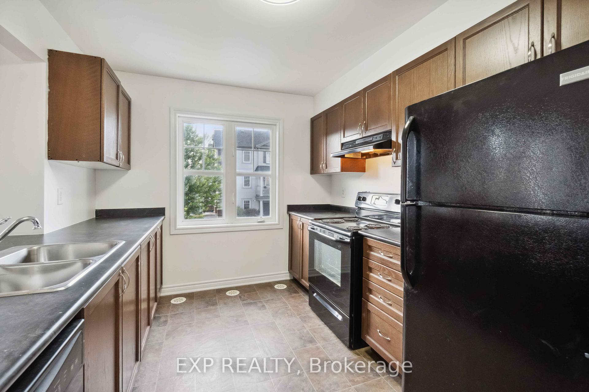 Photo 10 of 2307 Blue Aster Street, Ottawa, Barrhaven - Half Moon Bay — HOMEH