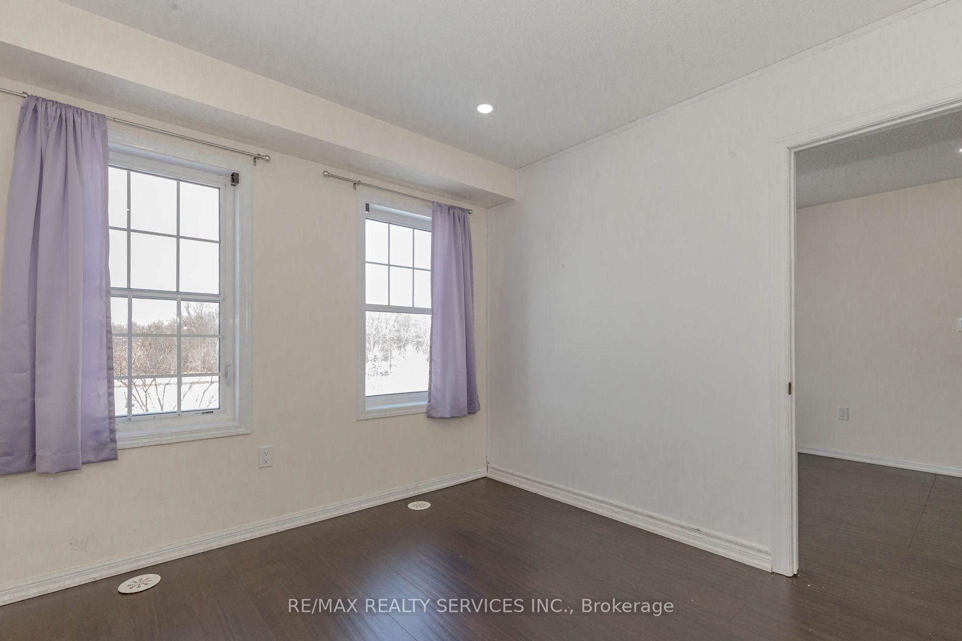 Photo 18 of 20 Henneberry Lane, Brampton, Northwest Brampton — HOMEH
